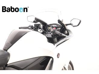 Honda VFR 1200 F C-ABS picture 10