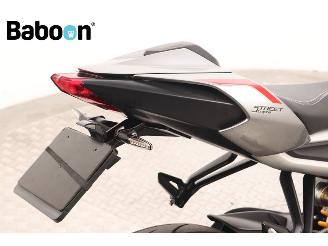 Triumph Street Triple RS picture 9