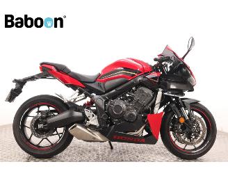 Vaurioauto  motor cycles Honda  CBR 650 R ABS 2023/7