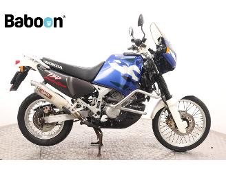 skadebil motor Honda XRV 750 Africa Twin 1999/3