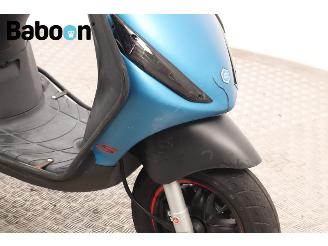 Piaggio  Zip 45KM picture 12