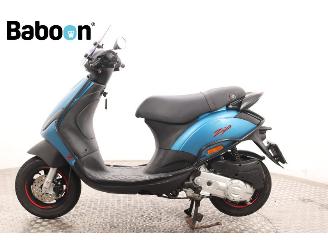 Piaggio  Zip 45KM picture 5