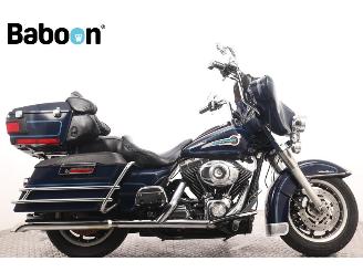 krockskadad bil motor Harley-Davidson Sport Glide FLHTCUI Ultra Glide Classic 2003/1