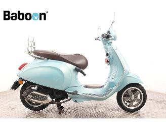 skadebil bromfiets Vespa  Primavera 45KM 2016/7