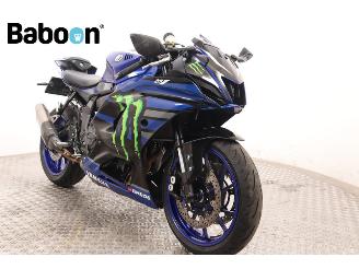 Yamaha  YZF- R7 picture 2