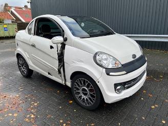 danneggiata microvetture Microcar  F8C Coupe DCI 2015/10