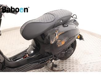 Vespa  Sprint 25KM picture 18