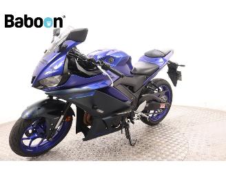 Yamaha  YZF-R3 picture 4