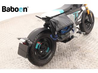 BMW  CE 02 picture 9