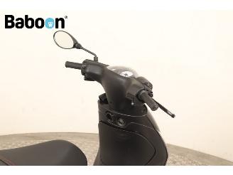 Piaggio  Zip 45KM picture 10