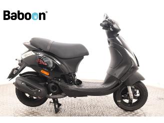 Piaggio  Zip 45KM picture 1