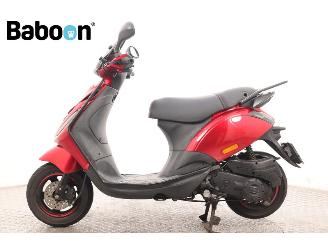 Piaggio  Zip 45KM picture 5