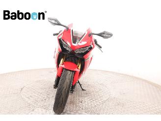 Honda CBR 1000 RR Fireblade picture 3