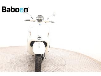 Vespa  GTS 300 HPE picture 3