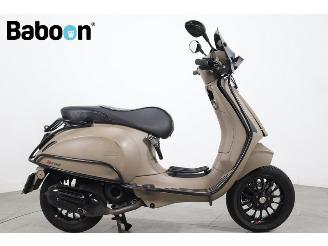 skadebil bromfiets Vespa  Sprint 45KM 2022/6