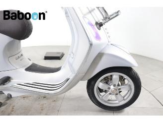 Vespa  Primavera 25KM picture 10