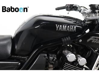 Yamaha FZS 600 Fazer picture 11