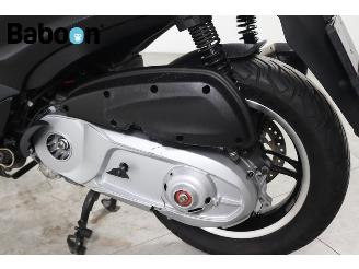 Piaggio Beverly 350 Sport Police ABS picture 18