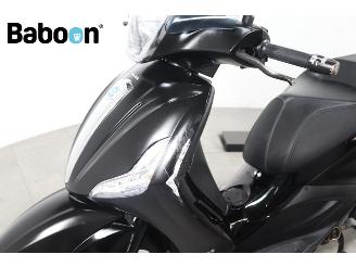 Piaggio Beverly 350 Sport Police ABS picture 23