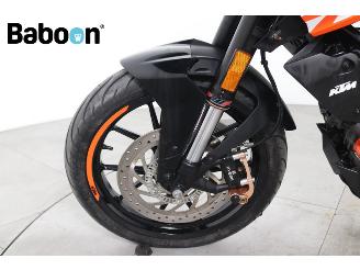 KTM 125 Duke  picture 18