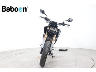 Honda CB 125 R picture 7