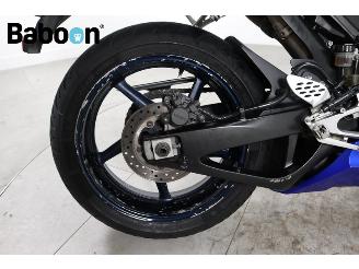 Yamaha  YZF-R1 picture 16