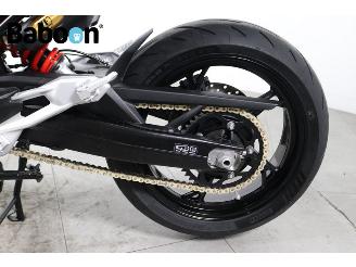 BMW F 900 R A2 Triple Black picture 25