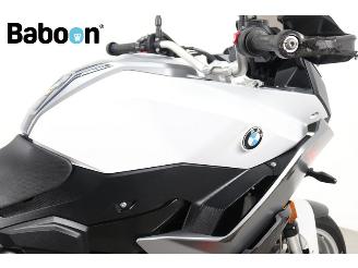 BMW  F 900 XR picture 15