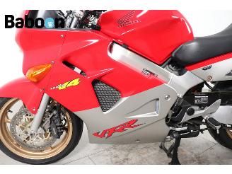 Honda VFR 800 FI picture 21