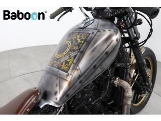 Honda  VT 700 C Shadow picture 13