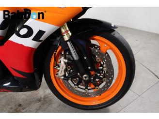 Honda CBR 1000 RR Fireblade Repsol picture 10
