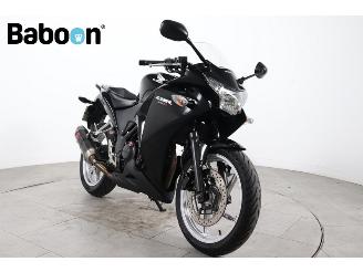Honda CBR 250 R picture 2