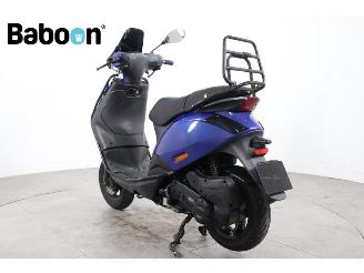 Piaggio  Zip 45KM picture 6