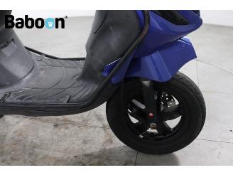 Piaggio  Zip 45KM picture 13