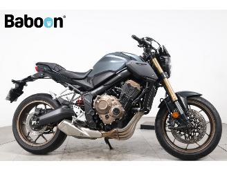 krockskadad bil motor Honda CB 650 R 2023/10