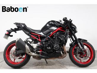 krockskadad bil motor Kawasaki Z 900 ABS 2021/6