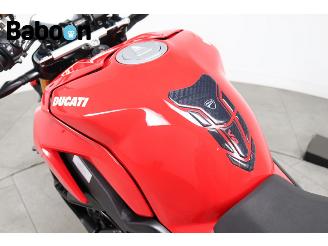 Ducati Streetfighter V4 S picture 21