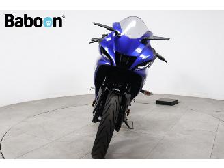 Yamaha  YZF-R 125 picture 3