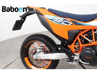 KTM 690 SMC R picture 13