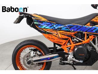 KTM 690 SMC R picture 12
