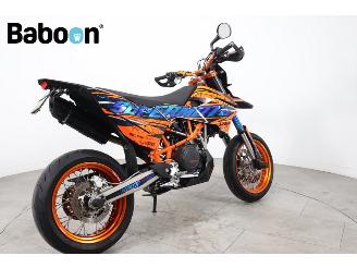 KTM 690 SMC R picture 2
