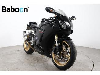 Honda CBR 1000 RR Fireblade picture 2