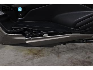 Yamaha  XP 530 T-MAX ABS picture 19