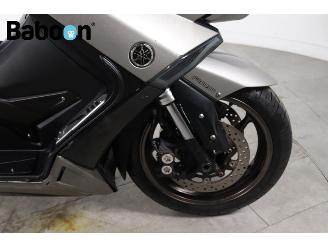Yamaha  XP 530 T-MAX ABS picture 11