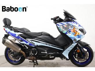 krockskadad bil motor Yamaha  XP 560 T-MAX 2021/1