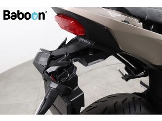 Honda  NT1100 DCT picture 20