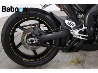Yamaha  YZF-R1 picture 13
