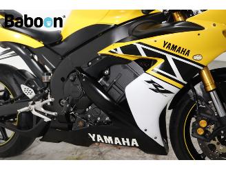 Yamaha  YZF-R1 picture 11