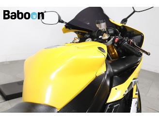 Yamaha  YZF-R1 picture 15