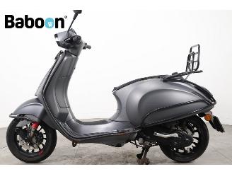 Vespa  Sprint 25KM picture 2